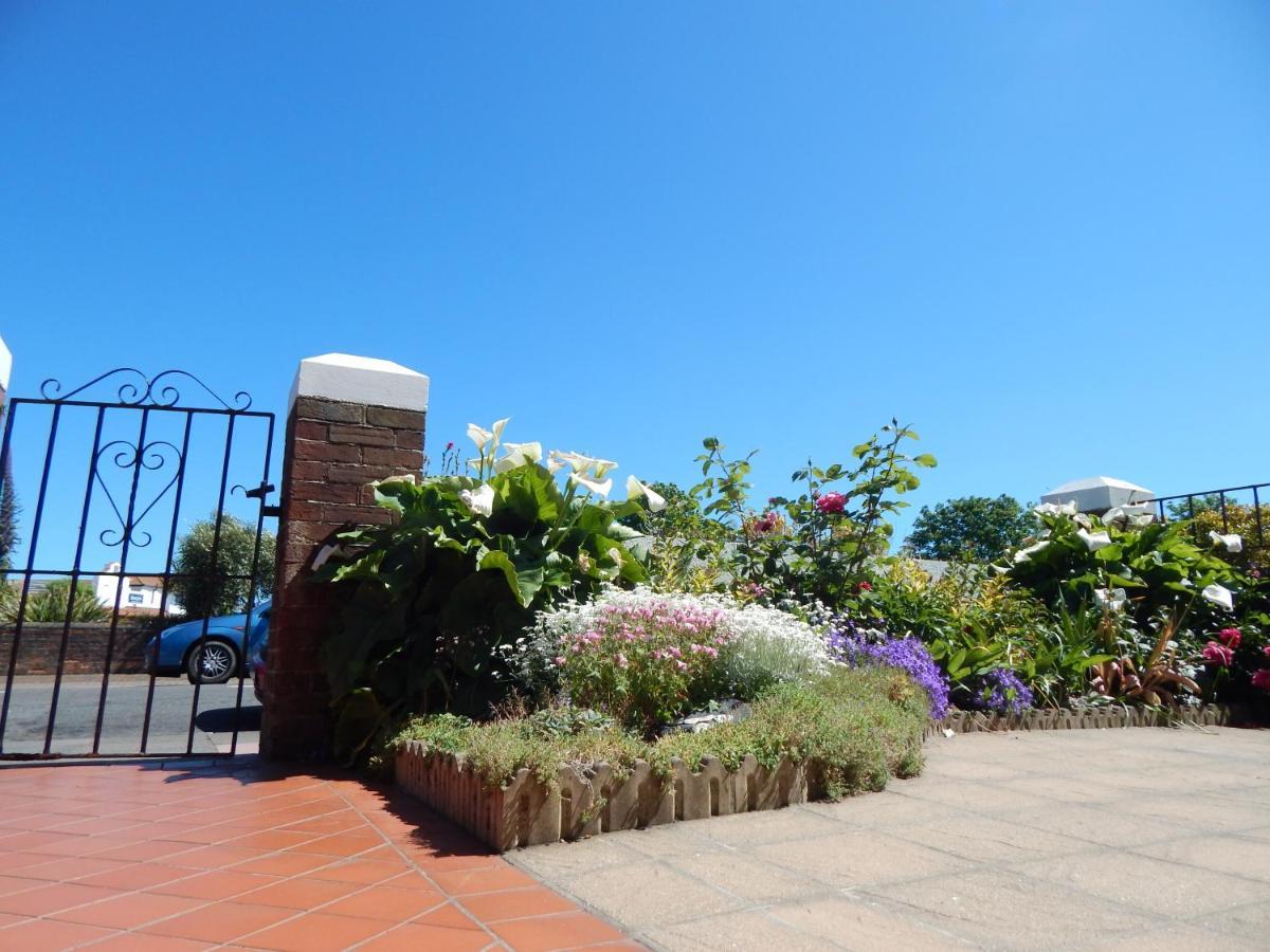 The Garfield Guest House Eastbourne Ngoại thất bức ảnh